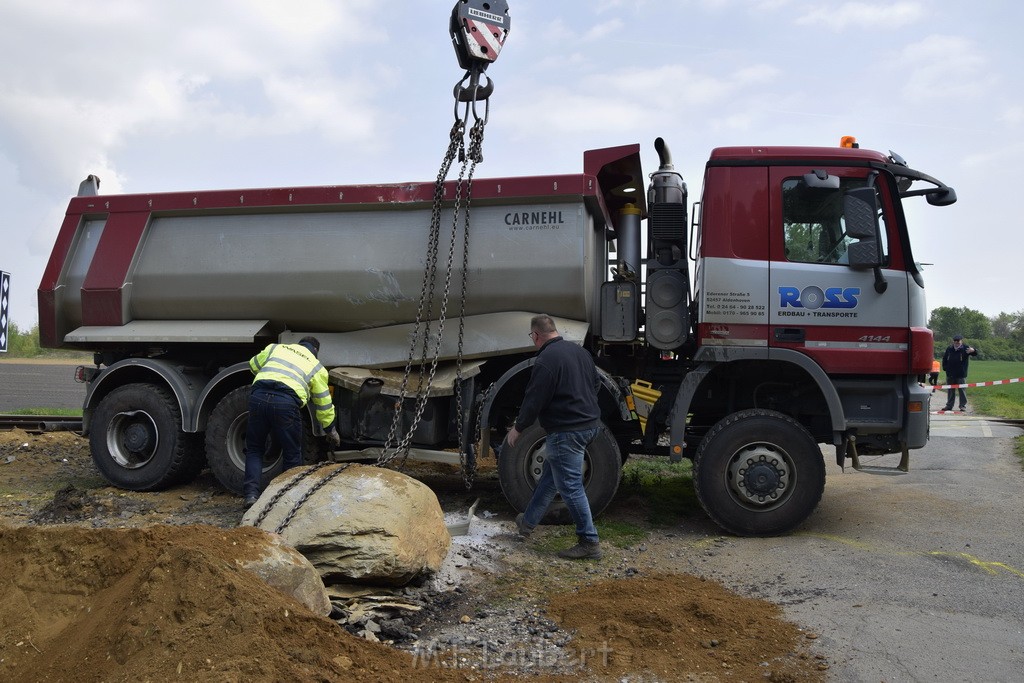 Schwerer VU LKW Zug Bergheim Kenten Koelnerstr P478.JPG - Miklos Laubert